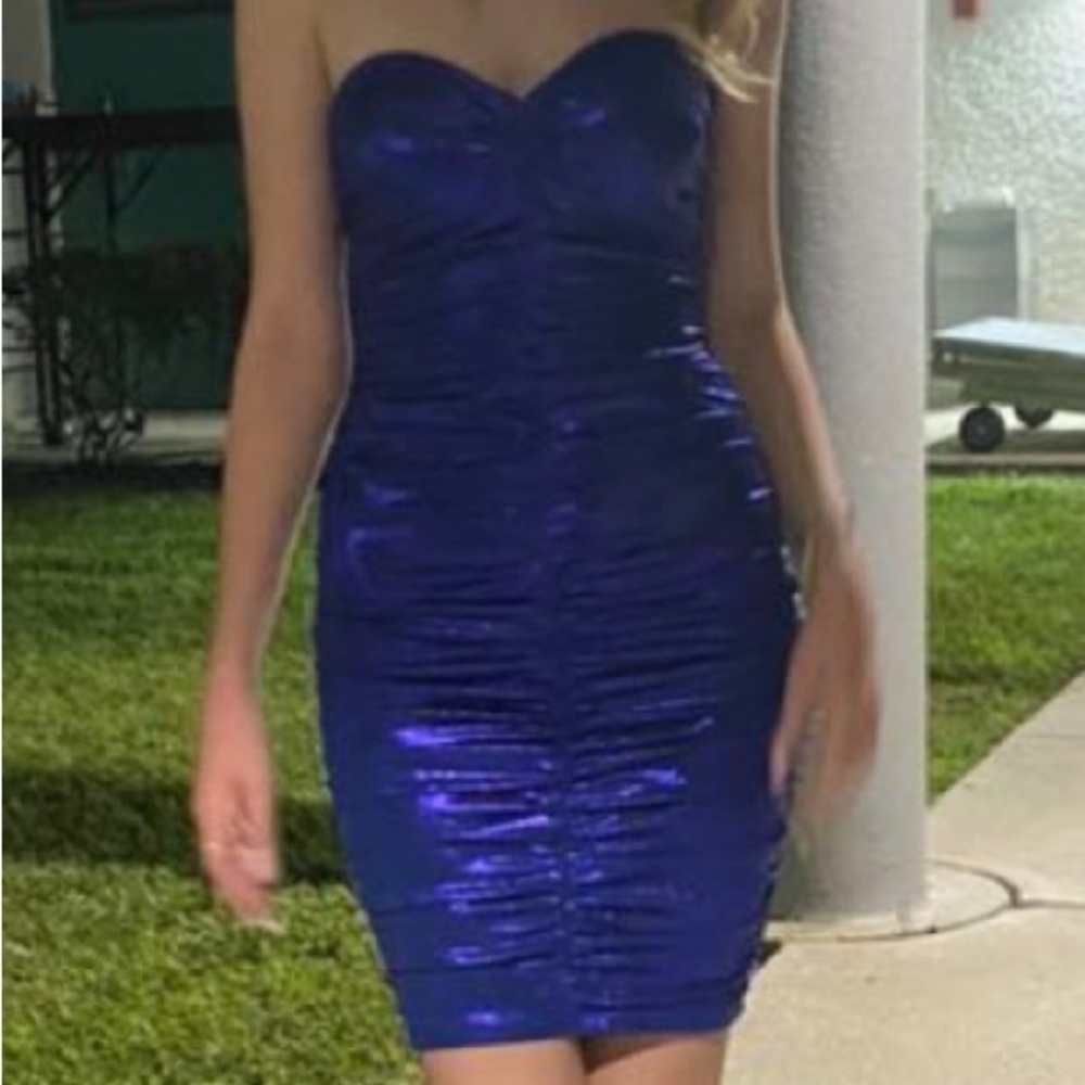 Elegant Strapless Blue Dress